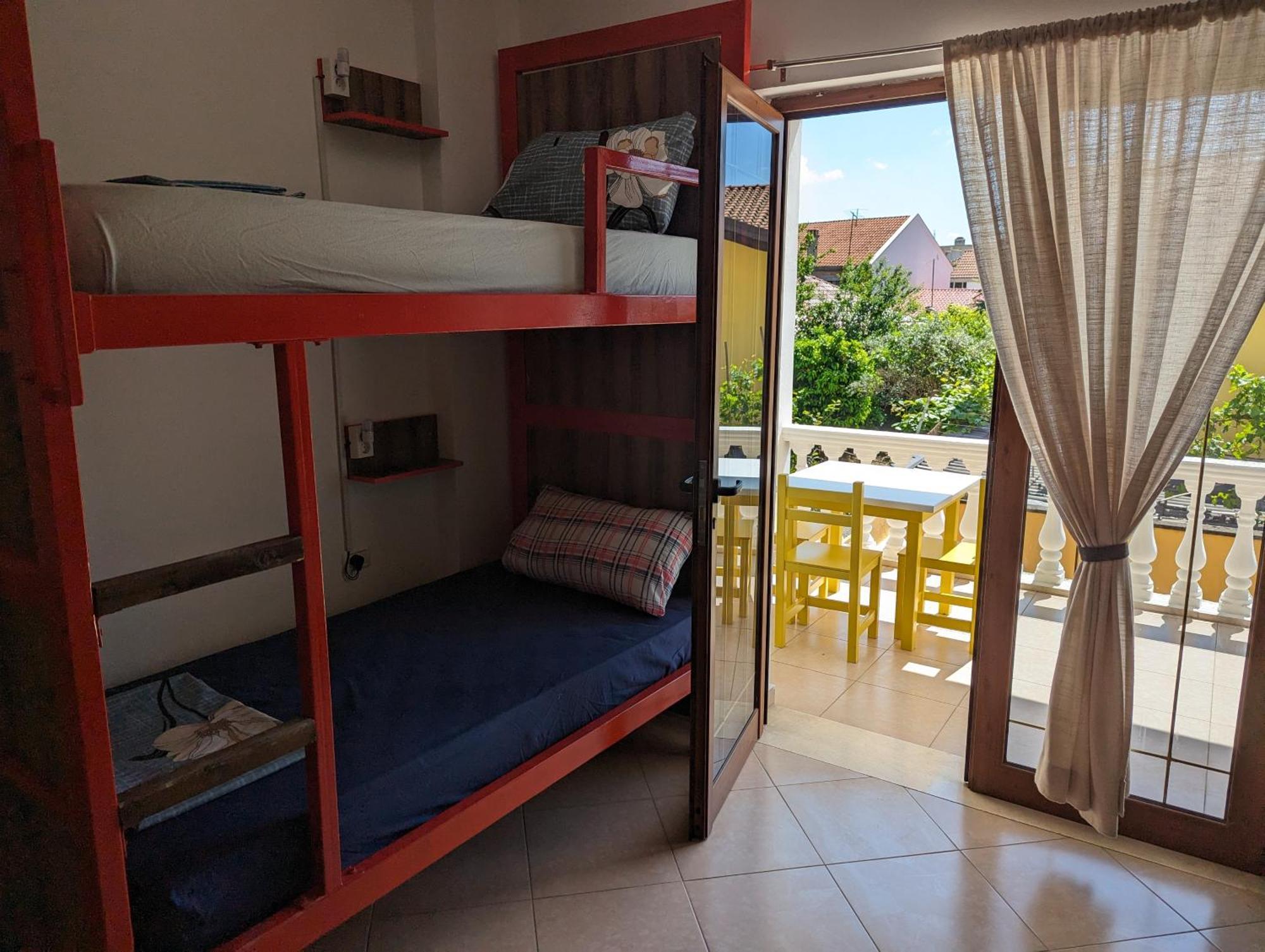 Tias Hostel Shkodër Екстериор снимка