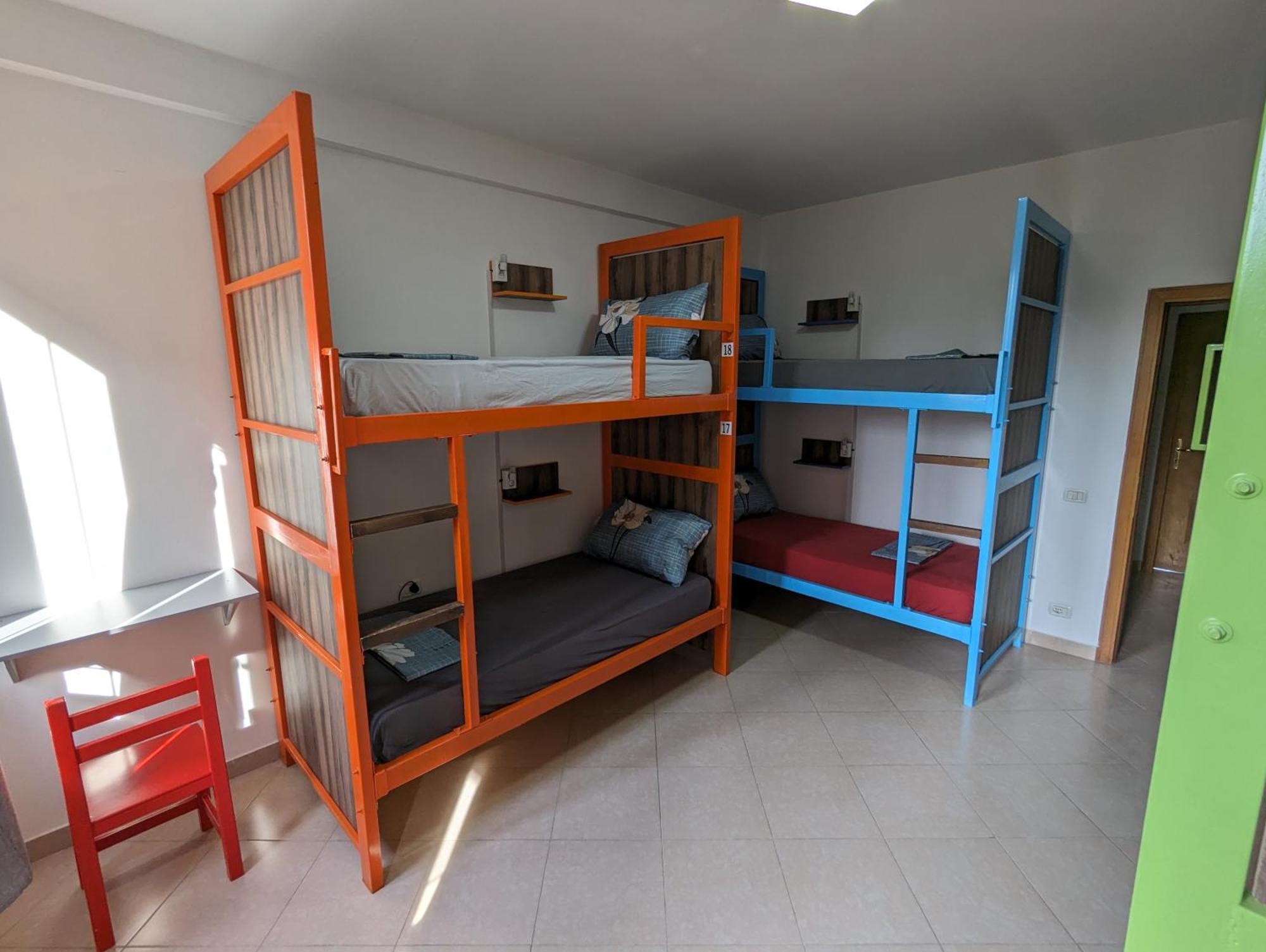 Tias Hostel Shkodër Екстериор снимка