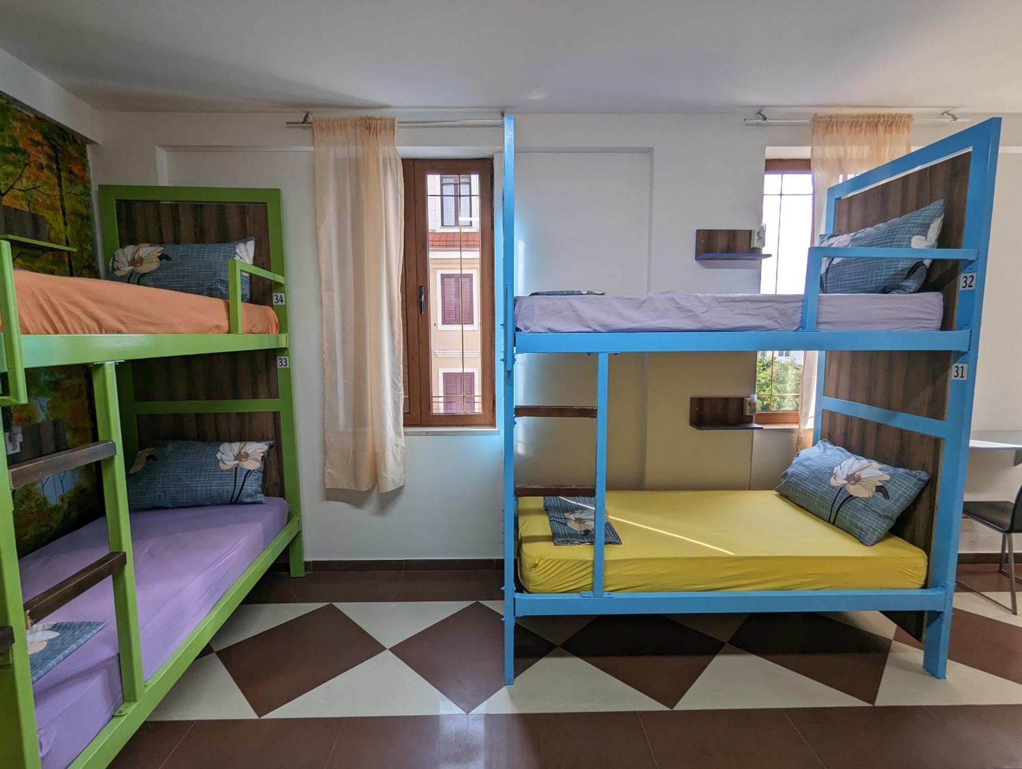 Tias Hostel Shkodër Екстериор снимка