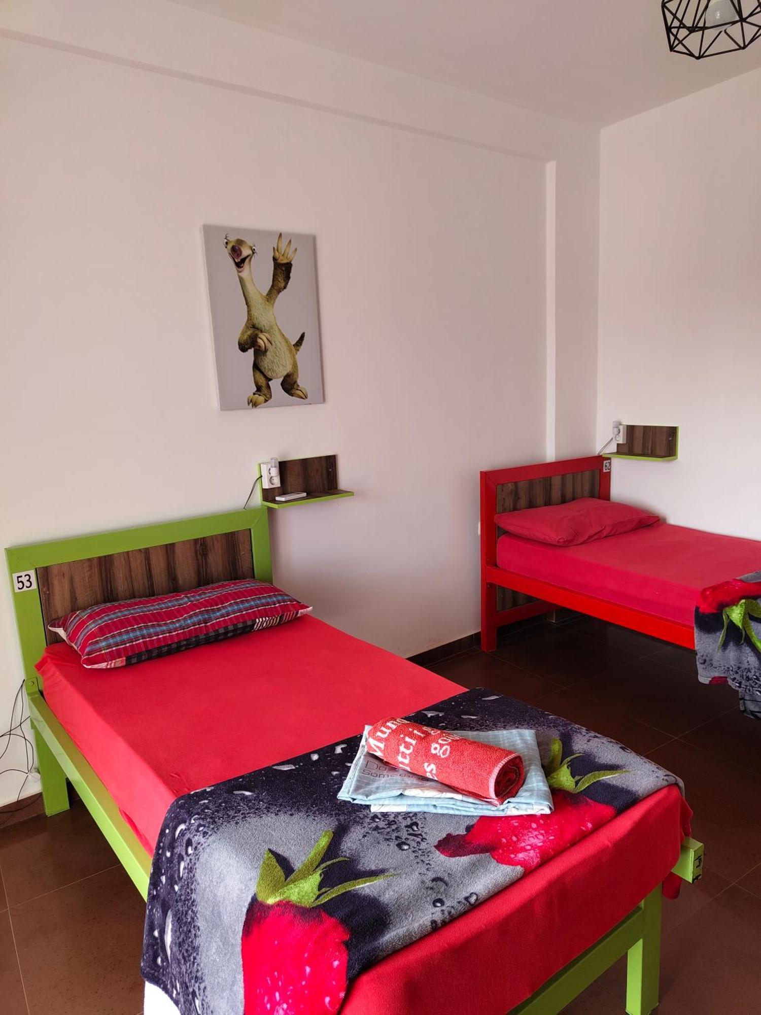 Tias Hostel Shkodër Екстериор снимка